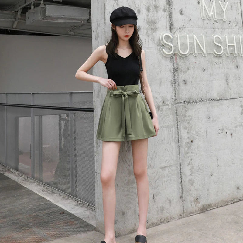 Florence Pleated Bow Shorts